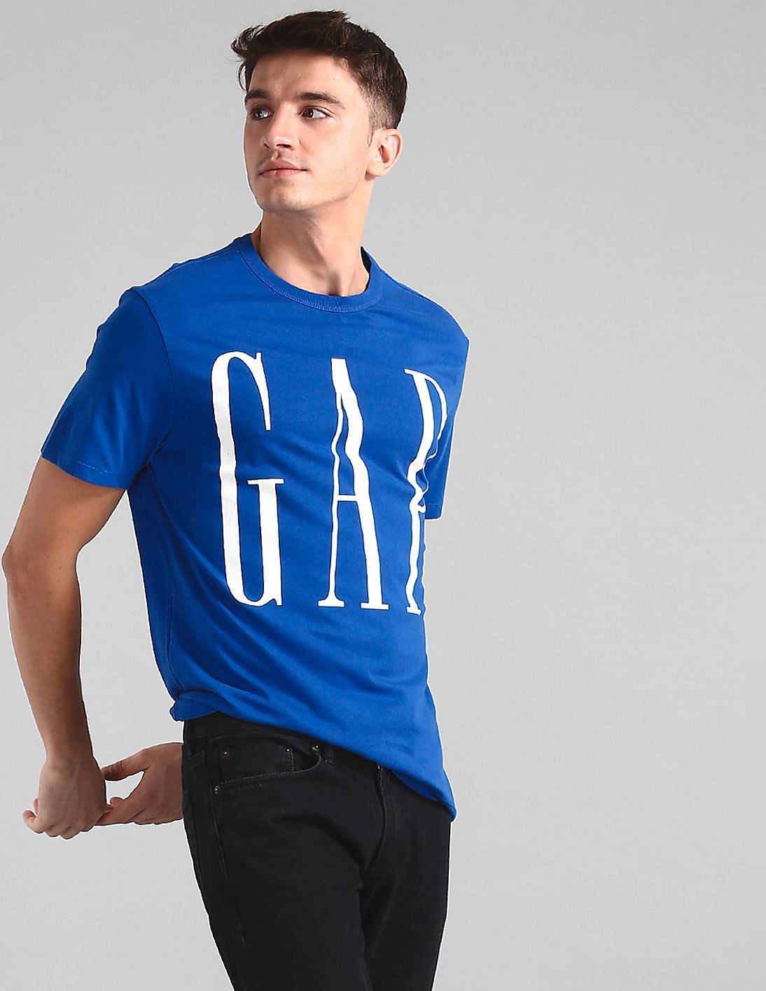 Buy GAP Men Blue Brand Print Crew Neck T-Shirt - NNNOW.com