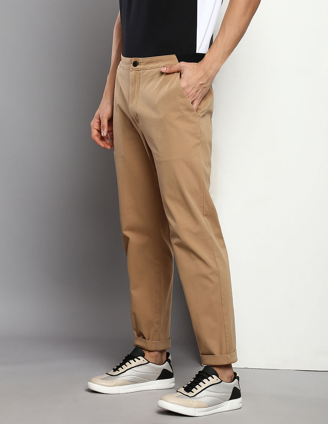 Buy Calvin Klein Twill Cropped Tapered Pants - NNNOW.com Buy Calvin Klein Twill Cropped Tapered Pants - NNNOW.com