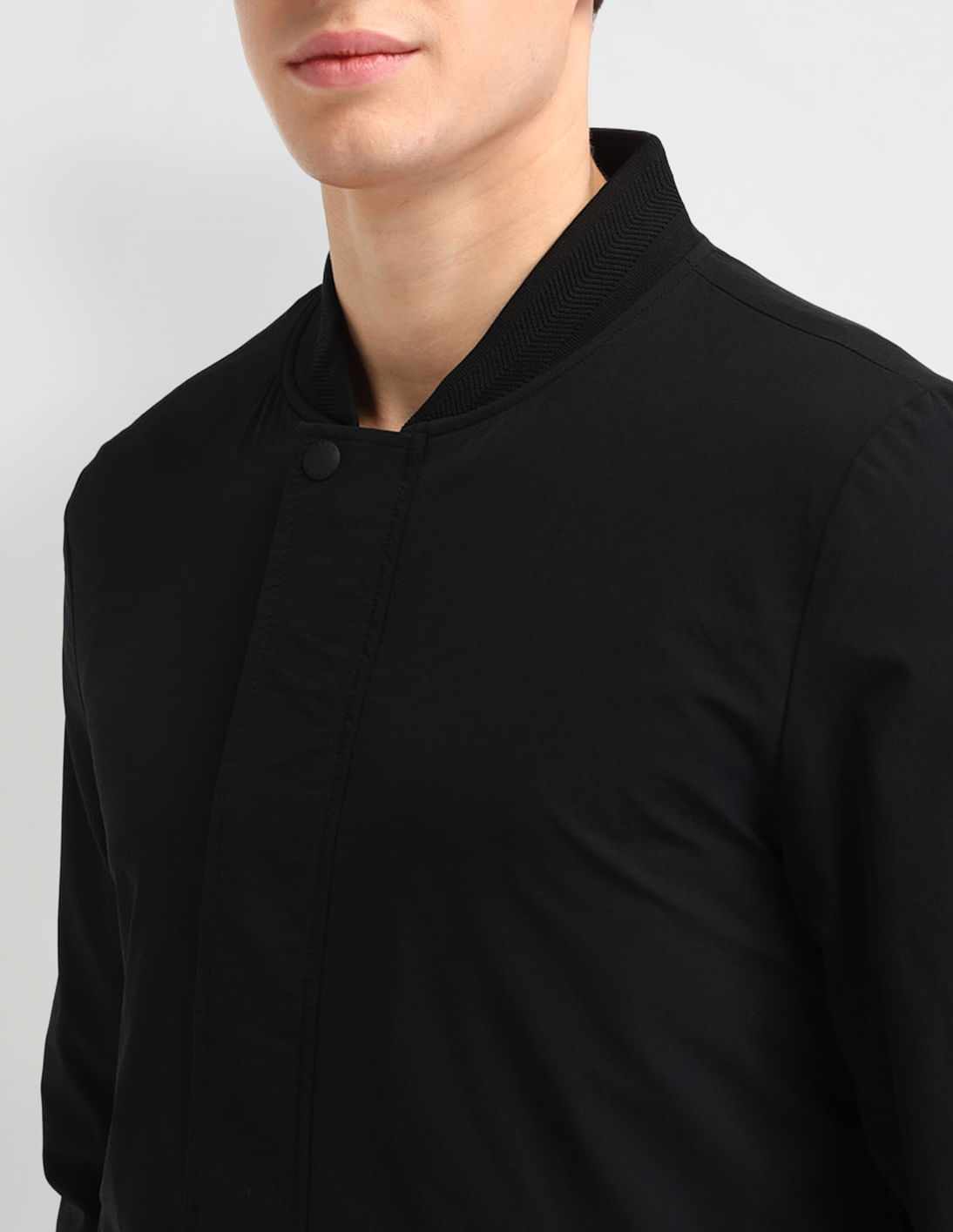 Buy Arrow Solid Regular fit Wind Cheater - NNNOW.com