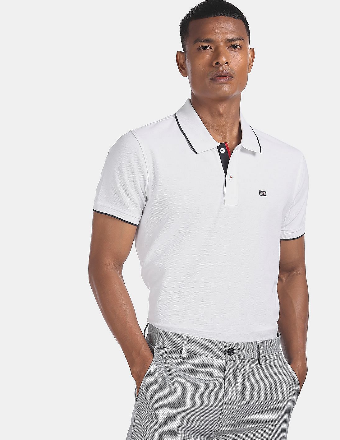 Buy Arrow Sports Tipped Collar Solid Pique Polo Shirt - NNNOW.com