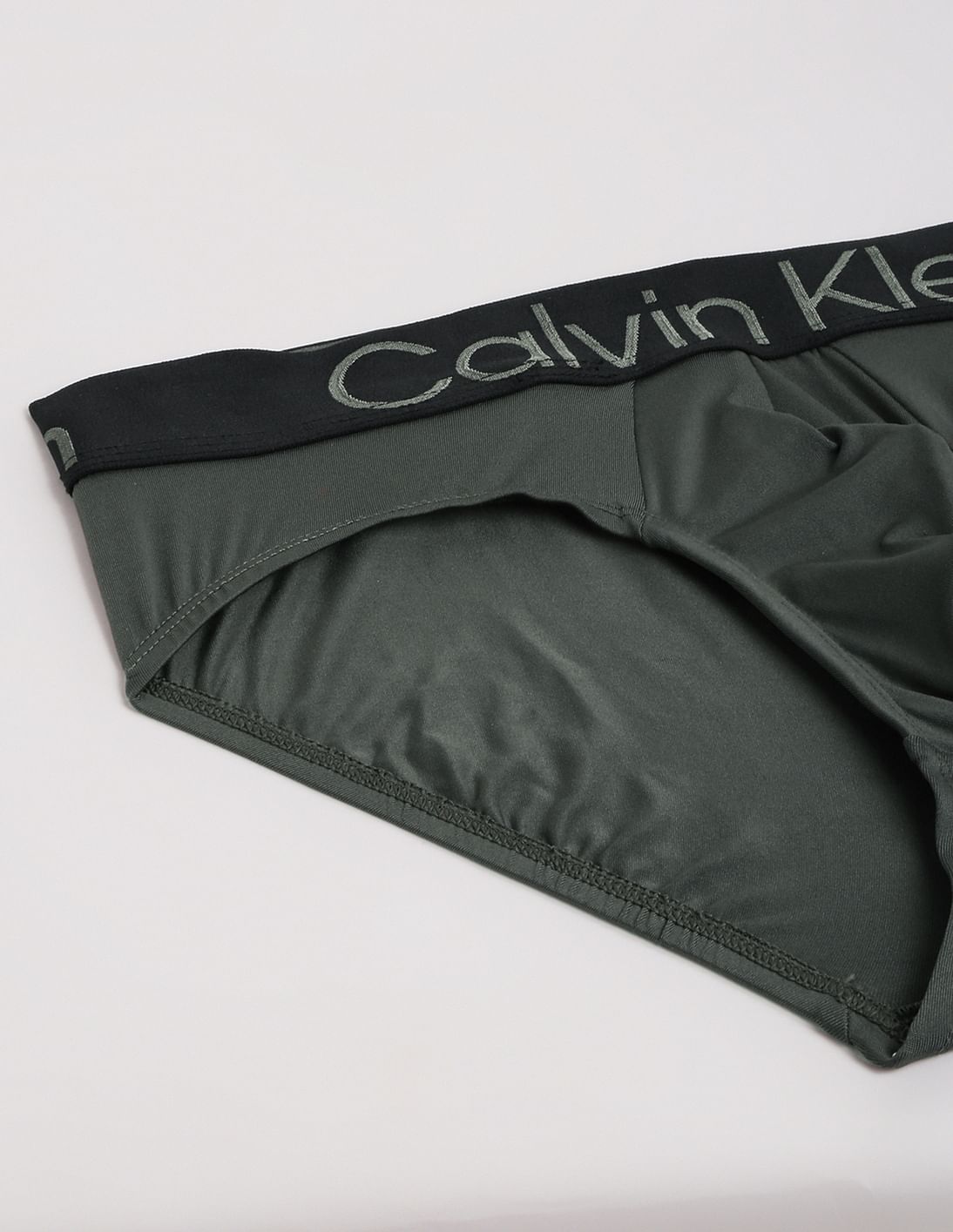 Buy Calvin Klein Underwear Contrast Waist Solid Briefs NNNOW